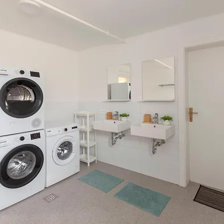 Apartman Hisa Hortenzija - And Ljubljana