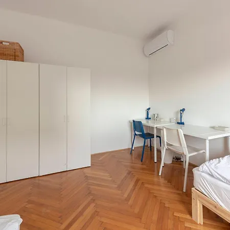 Hisa Hortenzija - And * Ljubljana