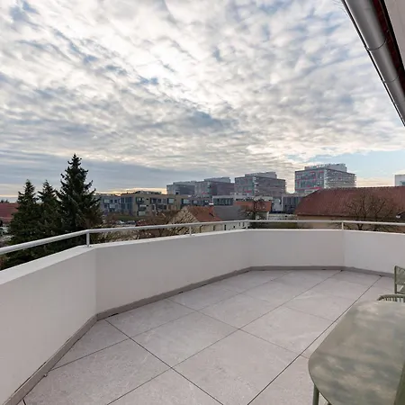 Hisa Hortenzija - And Apartman