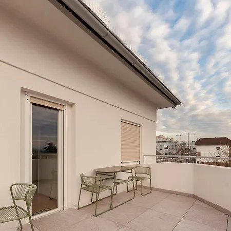 Hisa Hortenzija - And Apartman *