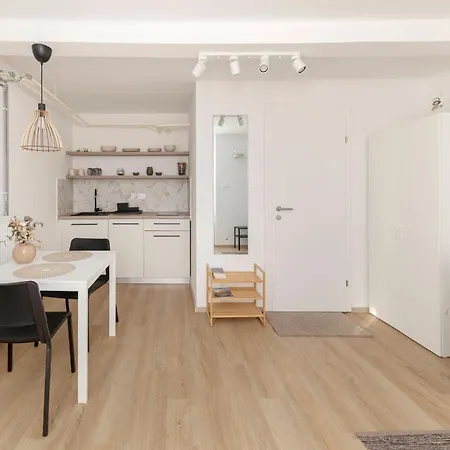 Hisa Hortenzija - And Apartamento Liubliana
