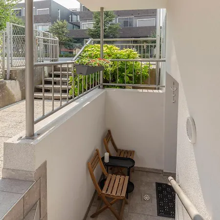 Appartement Hisa Hortenzija - And