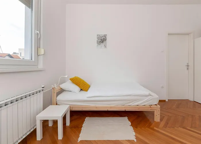 Apartman Hisa Hortenzija - And