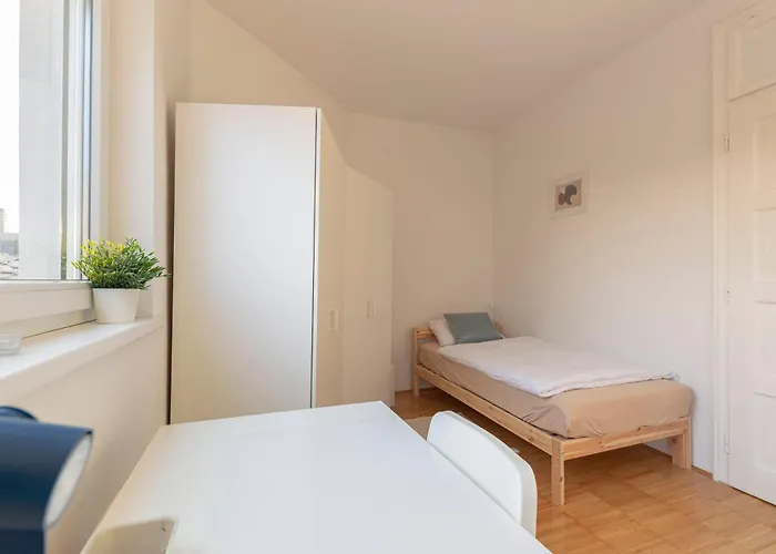 Hisa Hortenzija - And