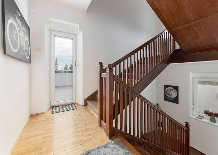 Hisa Hortenzija - And Lublaň