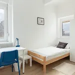 Apartment Hisa Hortenzija - And