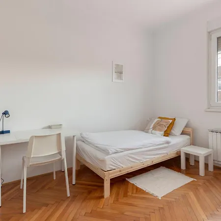 Appartement Hisa Hortenzija - And